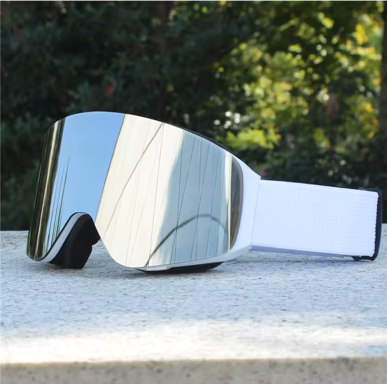 Magnetic Dual-Layer Anti-Fog Ski Goggles with Flip Lens